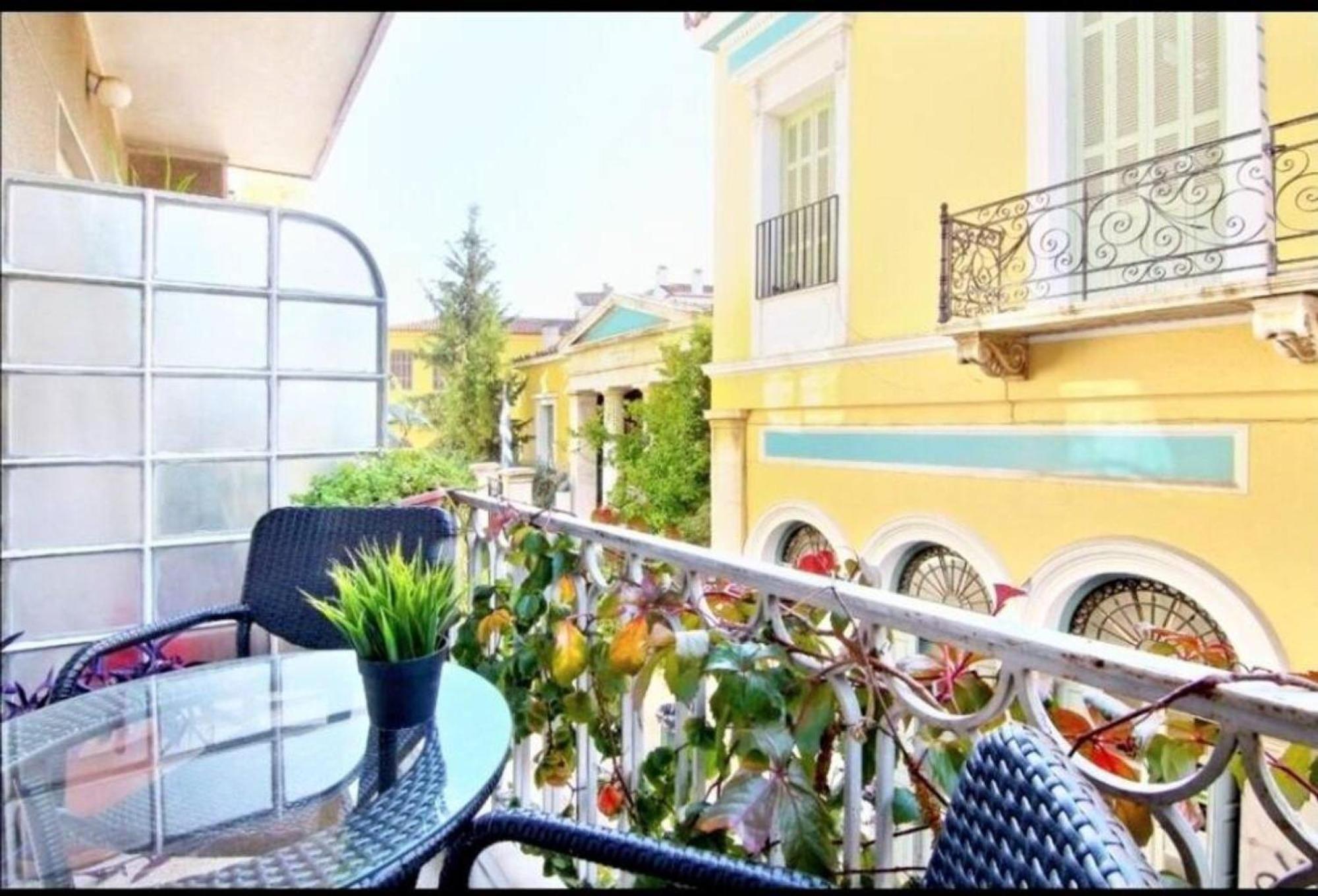 Magnificent Apartment In Plaka Athens Exterior photo